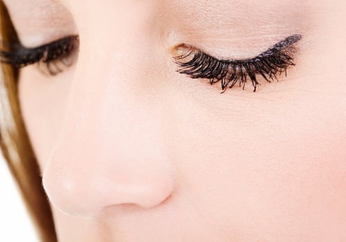 When is the Best Time to Get Eyelash Extensions Before Your Wedding?
